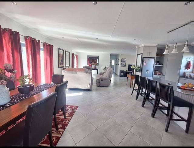 2 BEDROOM HOUSE FOR SALE IN REEBOK